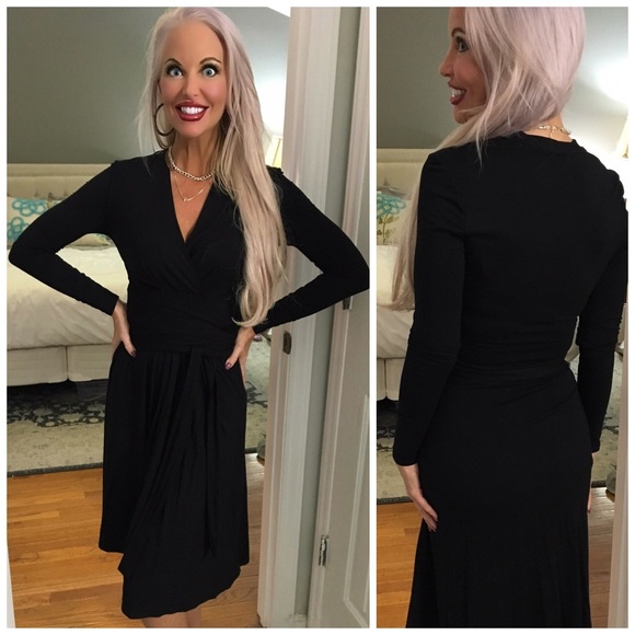 ❤️AMAZING! LAST 1! Stunning Wrap Style Dress! - Picture 2 of 2